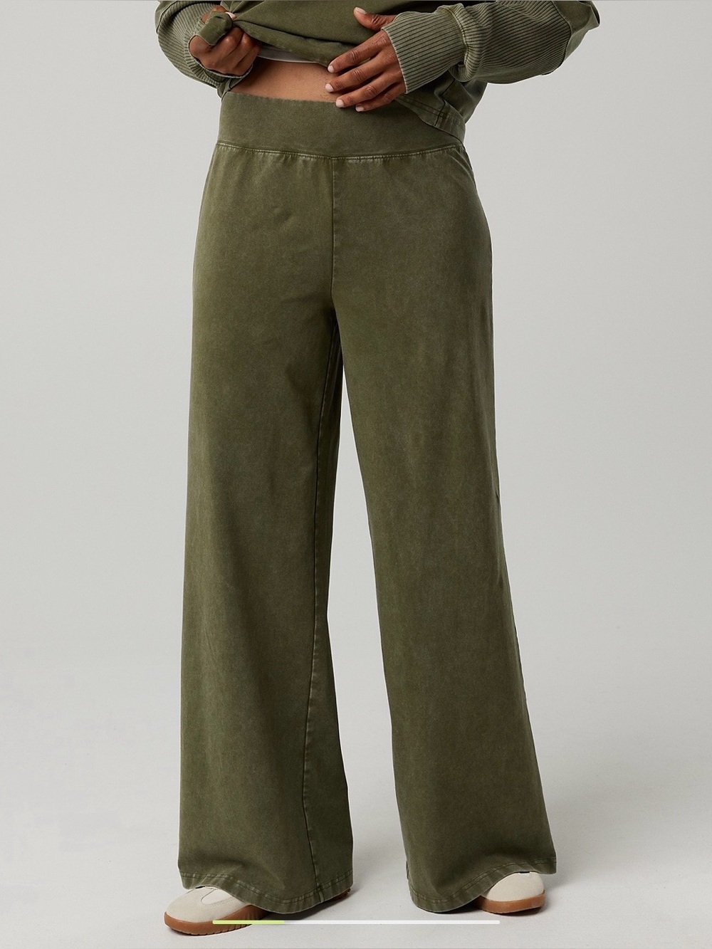 OFFLINE By Aerie OG Cotton Super Wide Leg Pants in military